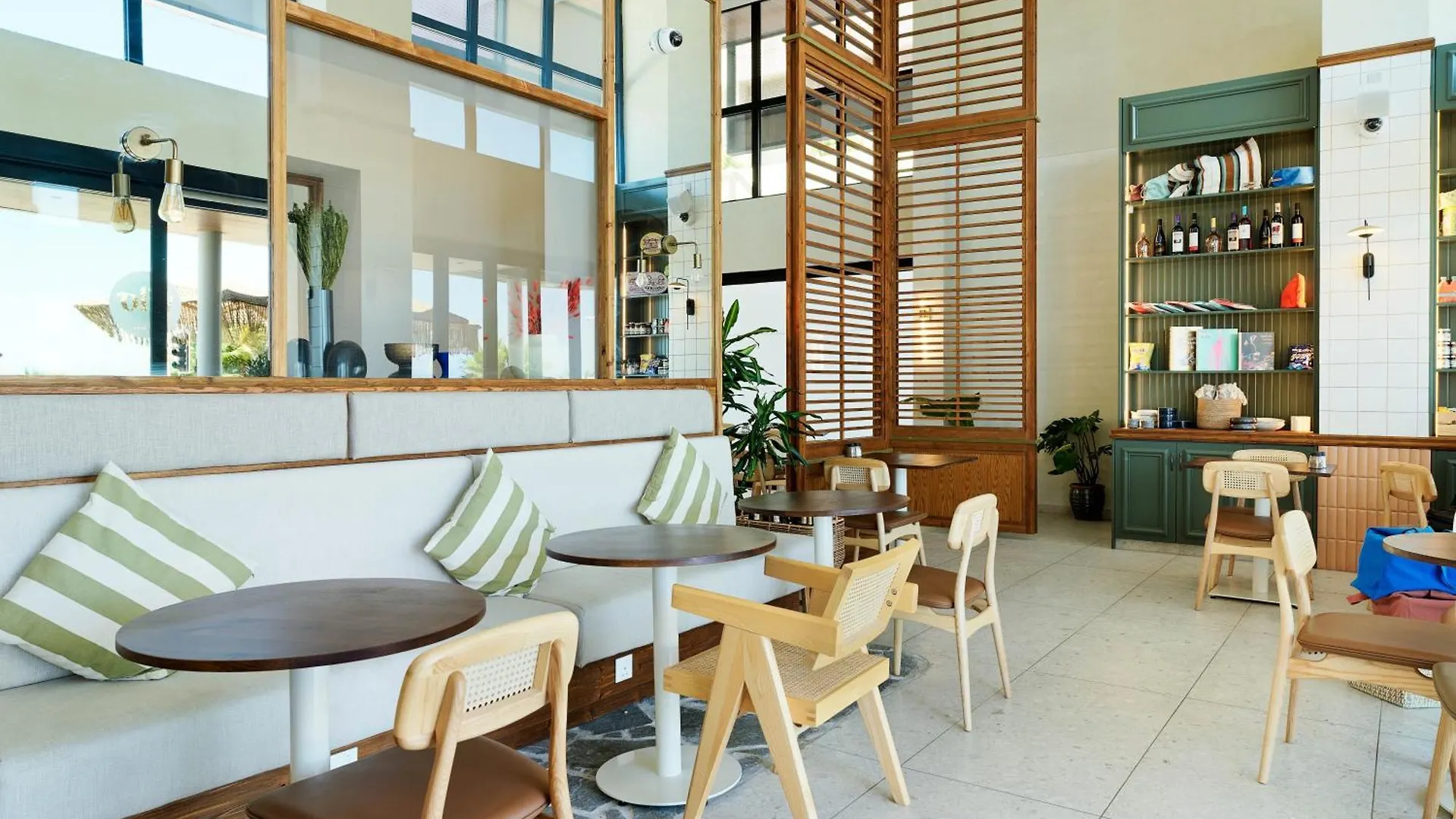 Aparthotel Liv Mackenzie Beach Suites Larnaca Adults Only Cyprus