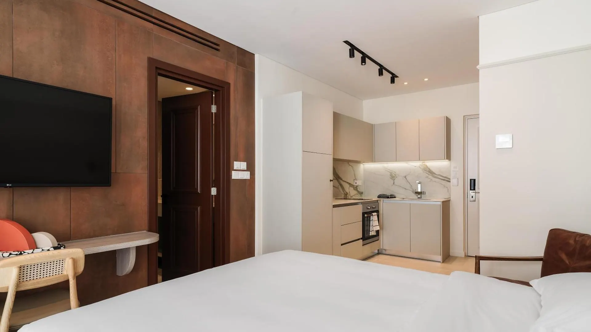 Aparthotel Liv Mackenzie Beach Suites Larnaca Adults Only