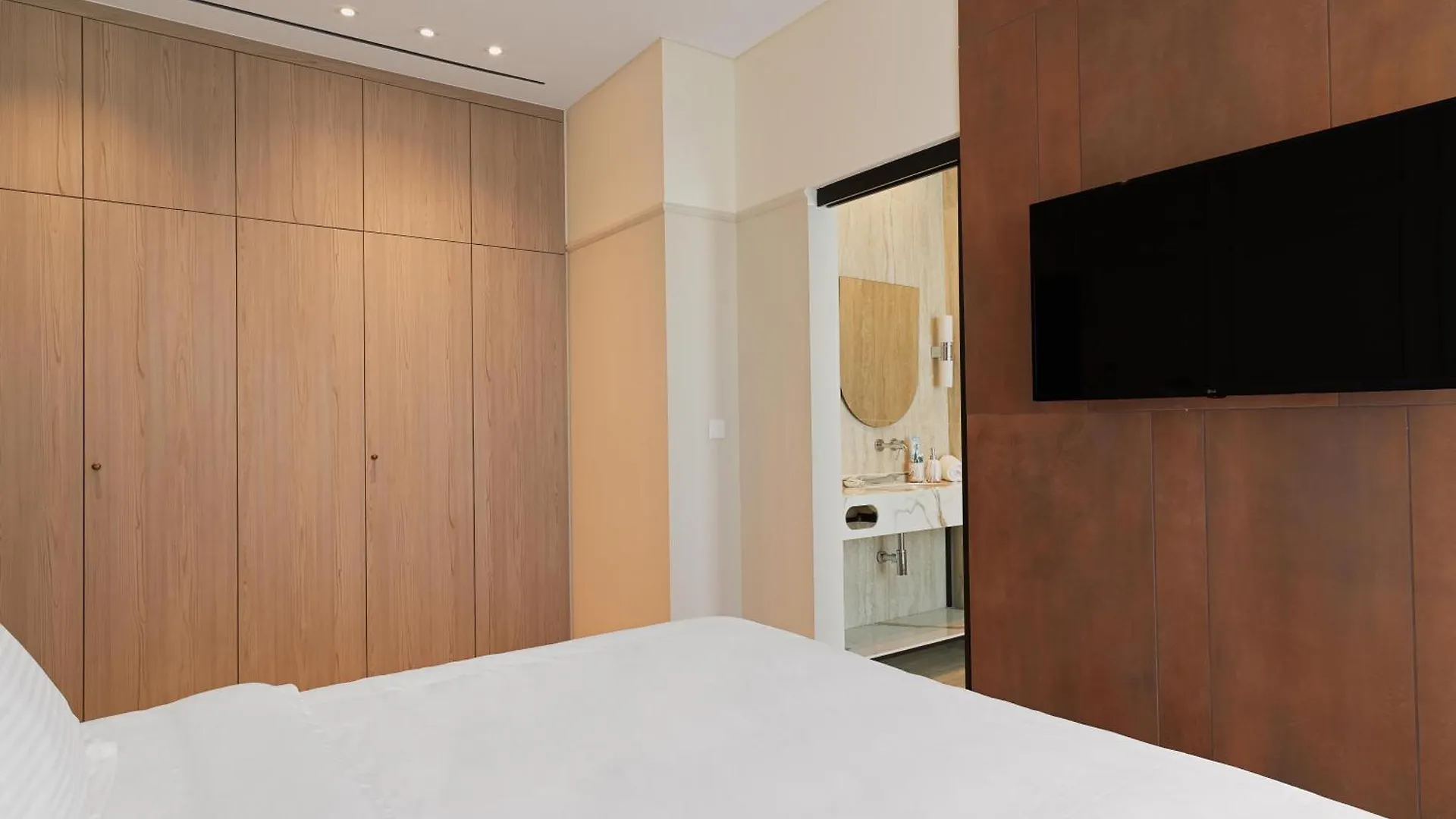 Aparthotel Liv Mackenzie Beach Suites Larnaca Adults Only